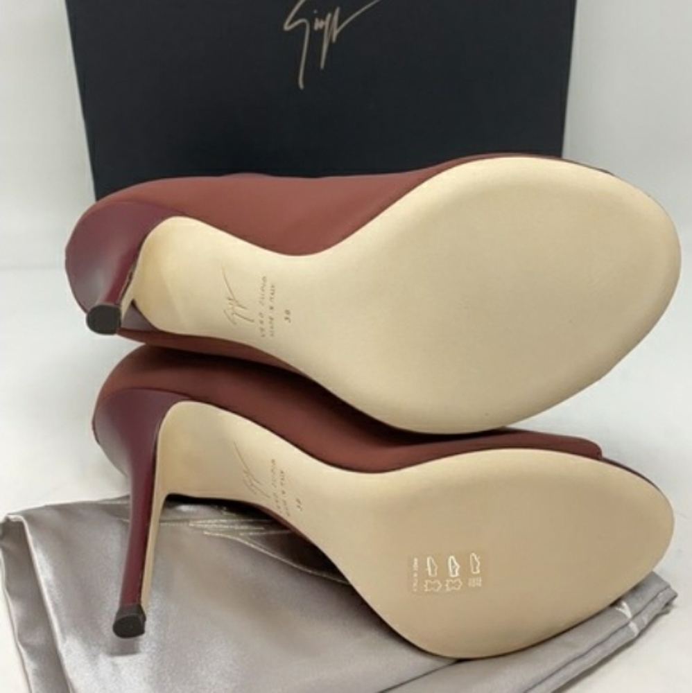 Giuseppe - Picture 3 of 3